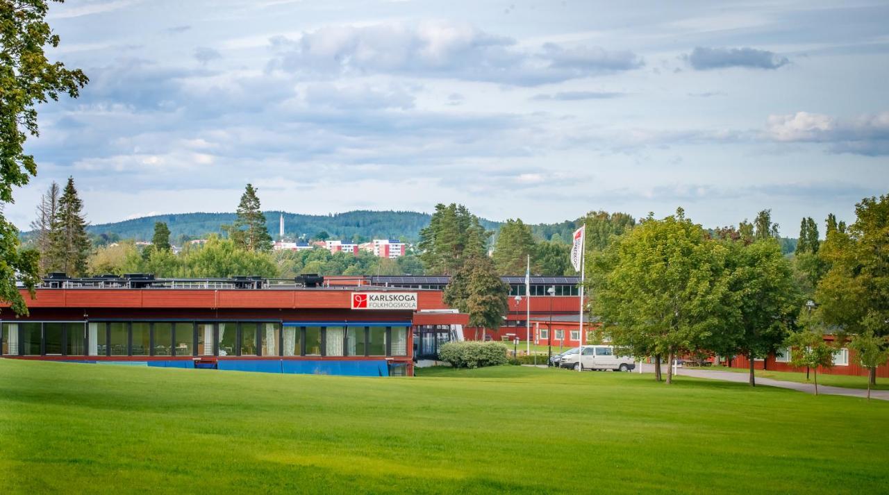 Karlskoga Folkhoegskola Vandrarhem Udden Hotel Exterior photo