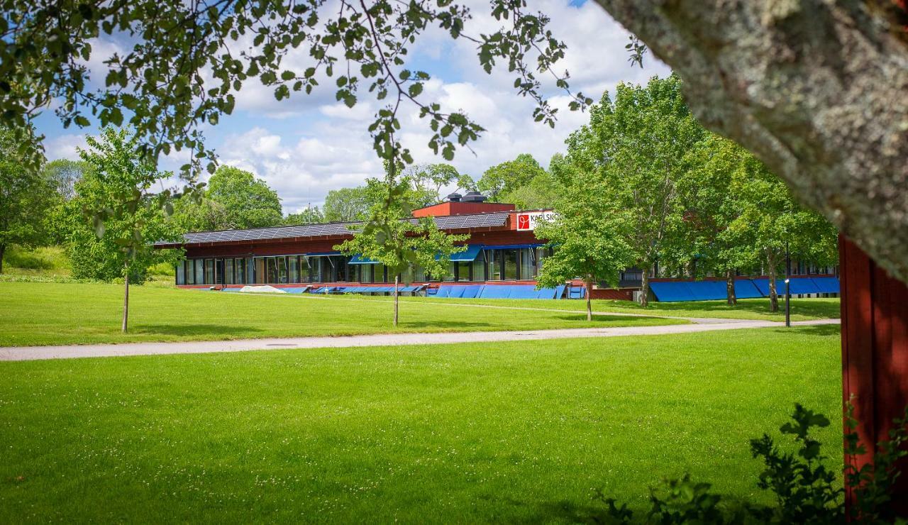 Karlskoga Folkhoegskola Vandrarhem Udden Hotel Exterior photo