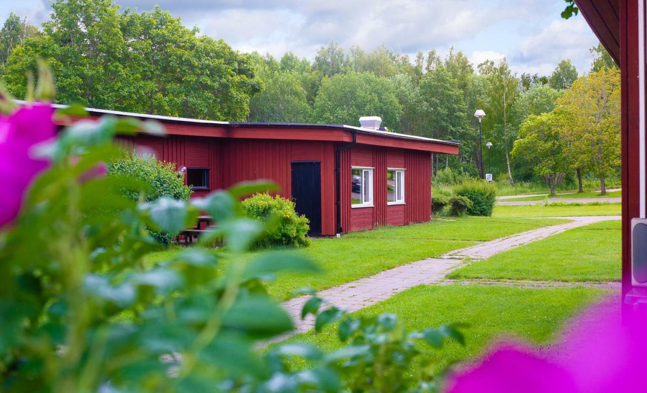 Karlskoga Folkhoegskola Vandrarhem Udden Hotel Exterior photo